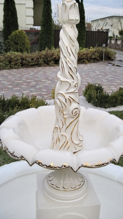 Фонтан "Версаль" белый с золотом, керамика заказать Киев Украина