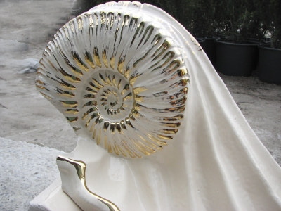 Фонтан "Версаль" белый с золотом, керамика заказать Киев Украина
